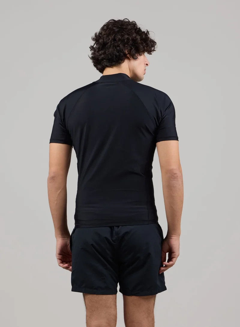 Just Nature Black Short Sleeve Rashguard for Men | Best Price UAE